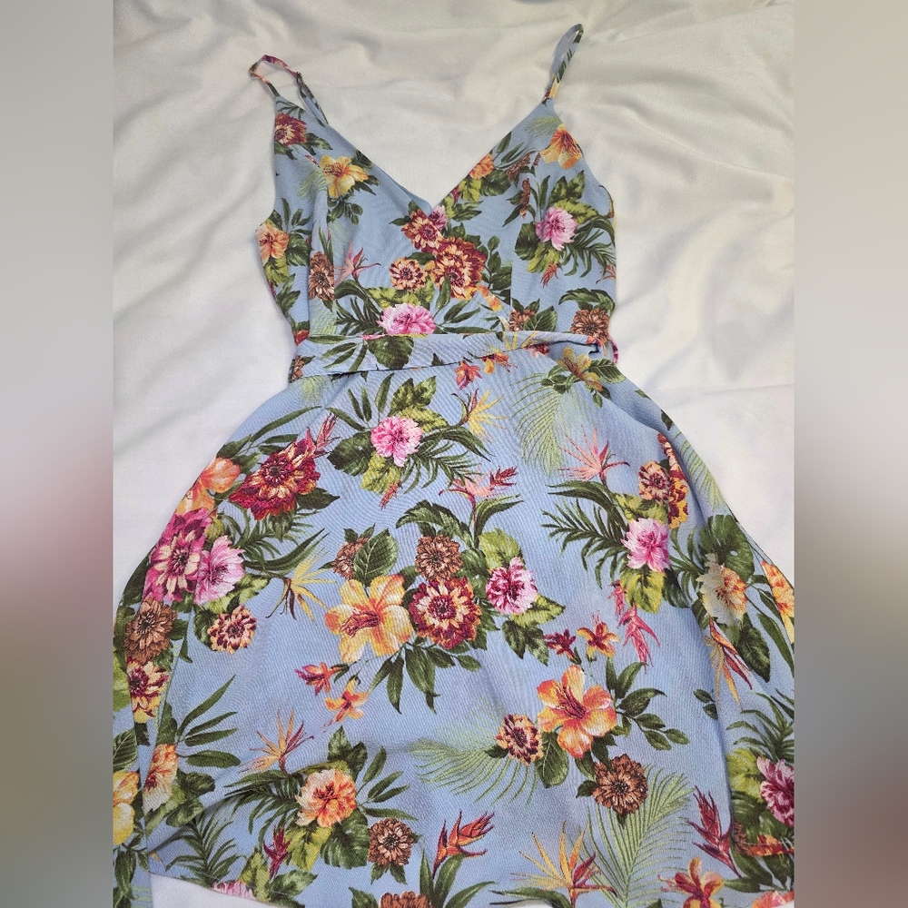 IRIS Spaghetti Strap Blue Floral Summer Dress- Size Lg NWT